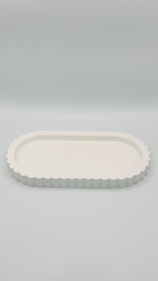 Ovales Keracraft Tablett mit geriffeltem Rand Herzberg Crafts