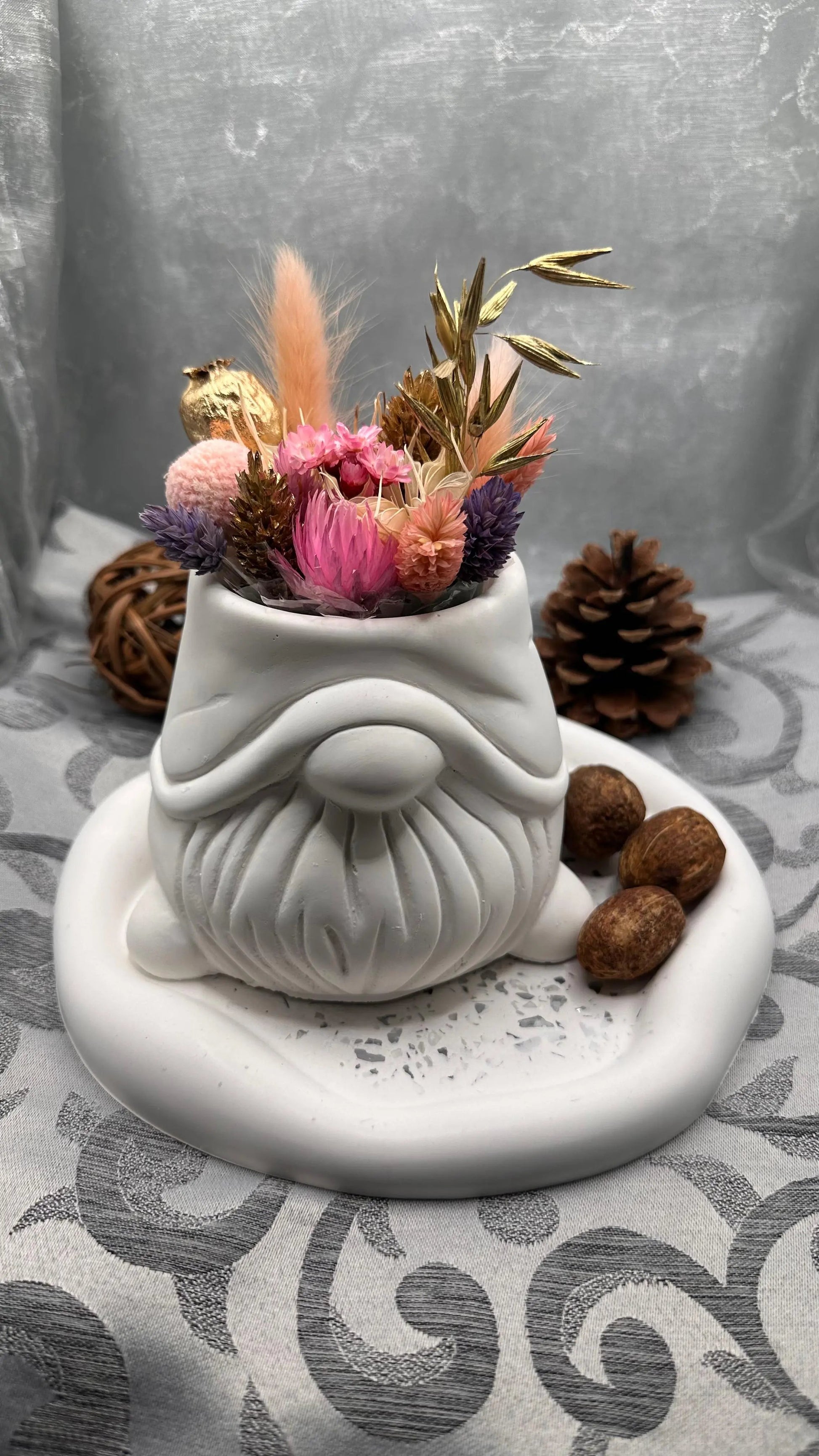 Dekorative Keracraft Schale in Form eines Wichtels Herzberg Crafts