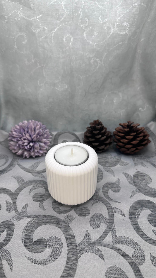 Geriffelter Teelichthalter