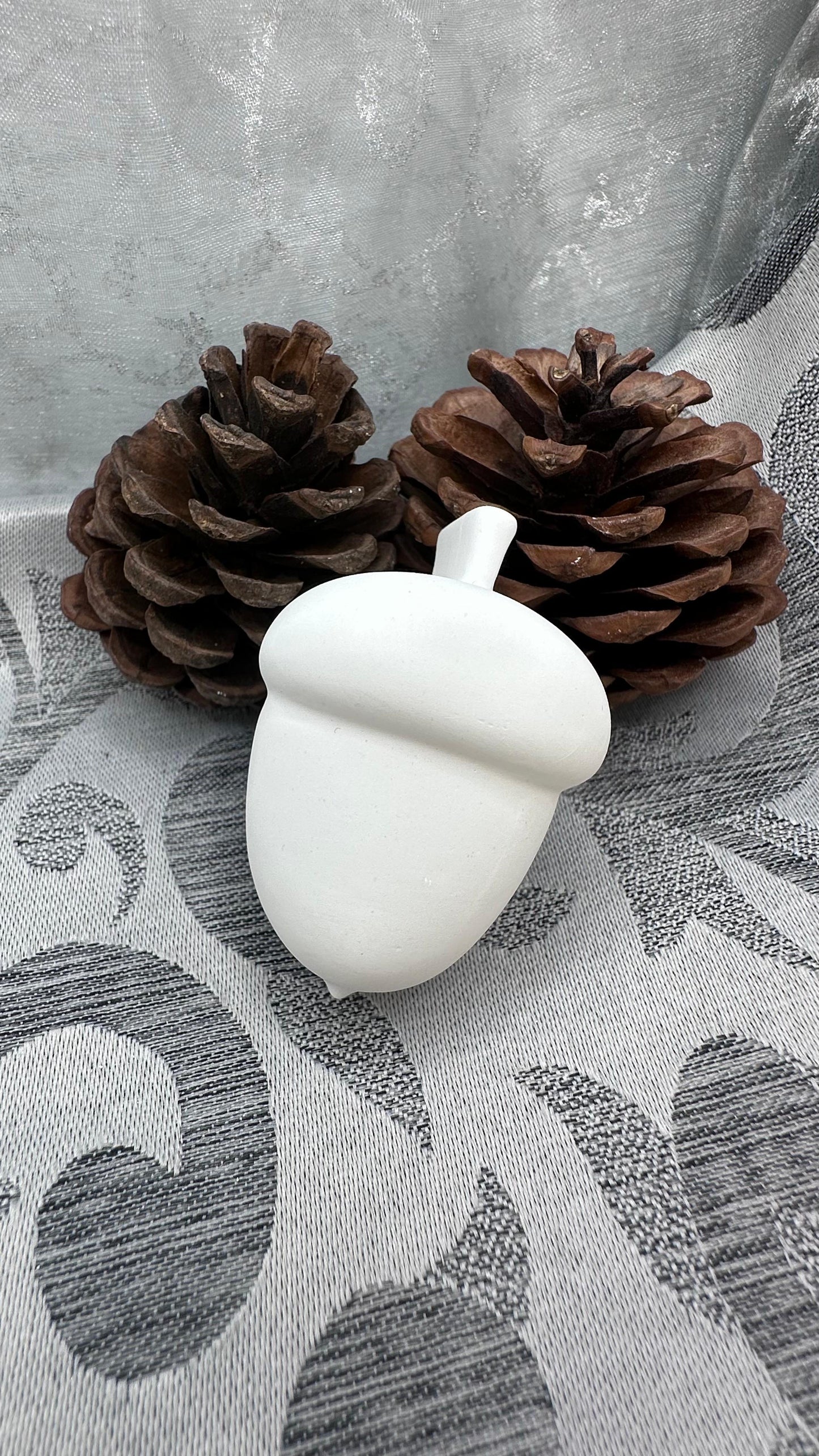 Weiße Keracraft-Herbstfiguren: Eichel 1
Herzberg Crafts