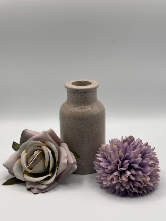 Zylindrische graue Betonvase mit kurzem Hals Herzberg Crafts